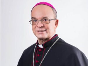 El monseñor Alfredo de la Cruz Baldera, obispo de SFM, invitó a la reflexión en esta Semana Santa y a 
