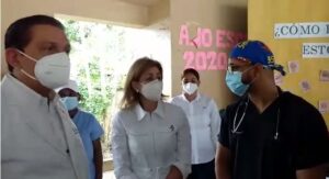 La vicepresidenta y coordinadora del Gabinete de Salud y el ministro de Salud Pública indican que la tercera dosis contra la COVID-19 es una protección 