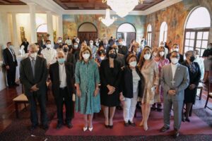 Presentan Comisión para celebración centenario de coronación canónica de la Virgen de la Altagracia