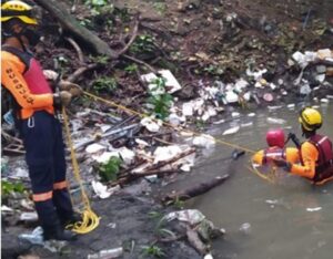 Mantienen esperanza de hallar con vida a niño cayó en cañada de Los Peralejos