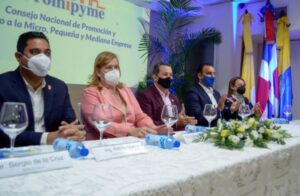 Promipyme desembolsa 15 millones de pesos en préstamos a comerciantes de La Vega