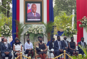 Martine Moïse, la viuda del presidente haitiano Jovenel Moïse, asesinado hace dos semanas, recibió este miércoles las condolencias por parte de políticos