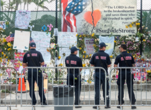Los equipos de búsqueda en el edificio derrumbado en Miami-Dade, en el sureste de Florida (EE.UU.), hallaron otros cuatro cuerpos entre los escombros 
