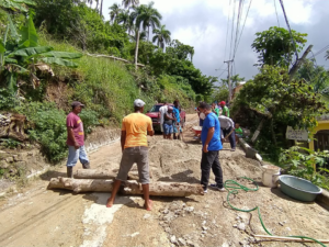 Comunitarios de Samaná reclaman continuación de asfalto en sus calles 