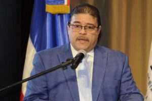 Ministro de Deporte admite que ayudas a los atletas fueron eliminadas en cruce de nóminas que hace Contraloría