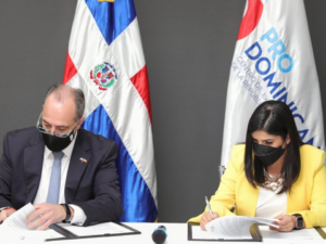 ProDominicana firma acuerdo para promover exportaciones e IED en Europa
