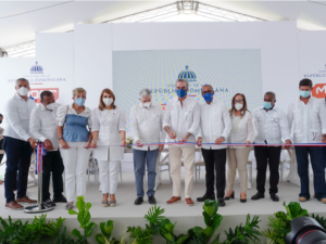 Abinader deja en servicio carretera turística entre Santiago y Puerto Plata