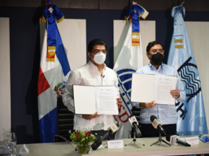 Firman acuerdo para garantizar suministro de agua potable