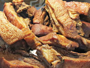 Vendedores chicharrones en Villa Mella dicen ventas han bajado