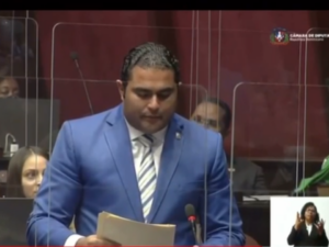 Diputado PRM denuncia contratos sucios afectan servicios de recogida de basura 