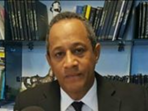 Abogado Amadeo Peralta desmiente haya sido arrestado