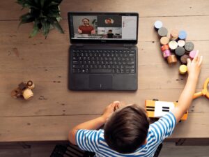 Acceso a conectividad y capacitación, principales retos educación a distancia