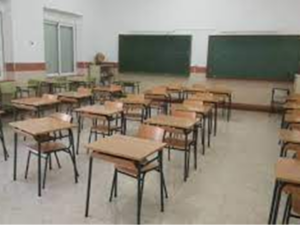 Estudiantes universitarios opinan es momento de volver a las aulas