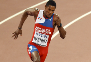 Yancarlos Martínez rompe récord nacional y clasifica a semifinales