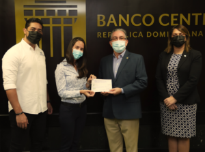 El Voluntariado Bancentraliano donó de RD$300,000 pesos que serán distribuidos equitativamente en una agrupación de organizaciones benéficas