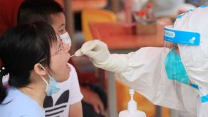 China detecta 28 nuevos positivos COVID-19 procedentes del extranjero