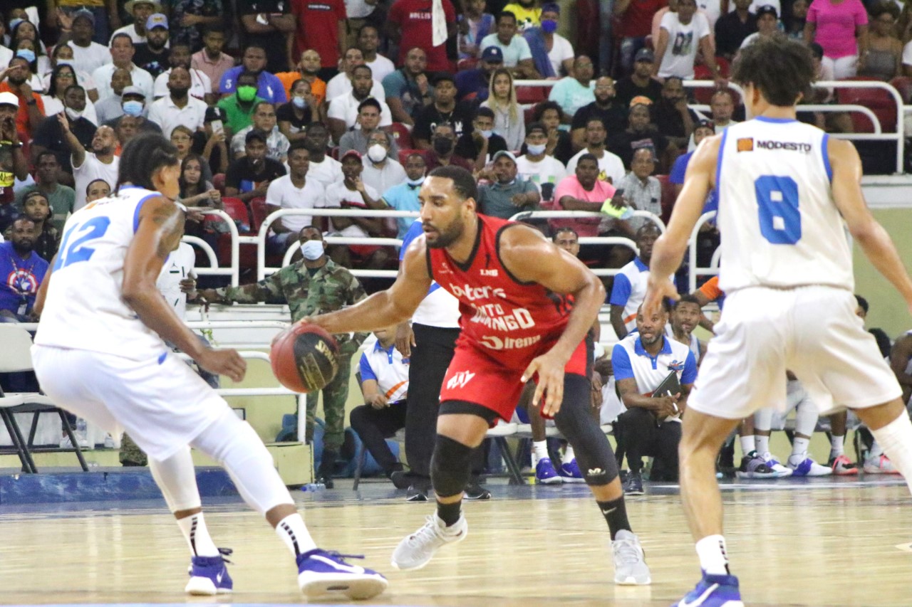 JUAN GUERRERO JUGADOR LEONES SANTO DOMINGO