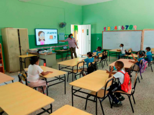 Escuelas del GSD se preparan ante inicio año escolar presencial