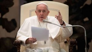 El Papa Francisco critica abuso de poder en los movimientos eclesiásticos