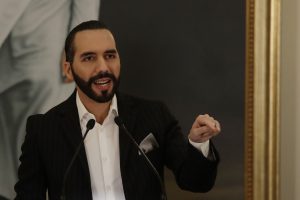Guerra contra pandillas: medios lo atacan, expresa Bukele