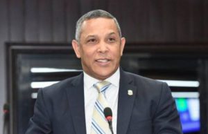 Senador franklin romero favorece que eliminen exoneraciones de vehículos