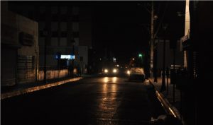Apagones torturan a residentes de Villa Duarte en SDE