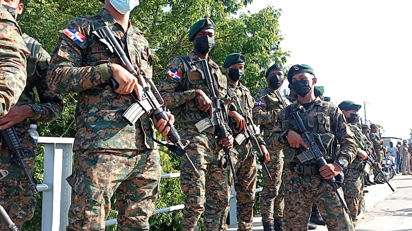 Despliegan contingente del Ejército para reforzar la frontera