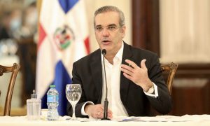 Abinader se reúne con funcionarios y pasa revista a plan de auditorías