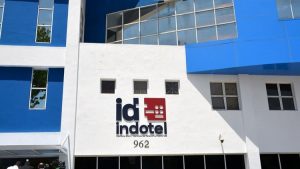 Clausuran revendedores ilegales de internet y cierran emisoras sin permiso  