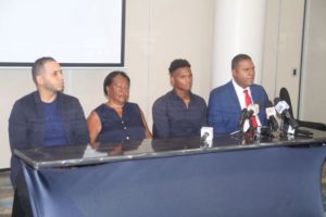 Ranger Texas Baseball enfrentan demanda en RD por US$ 250 millones