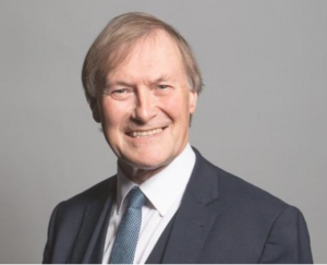 Diputado británico, David Amess muere apuñalado en Inglaterra