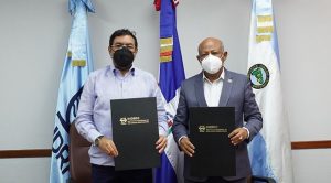 INDRHI coordina entrega de parcelas a comunitarios en Barahona