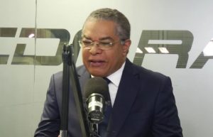 Presupuesto sin reforma fiscal no es sostenible, según economista 