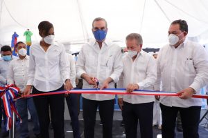Presidente Abinader anuncia construcción 3 centros de traumas 