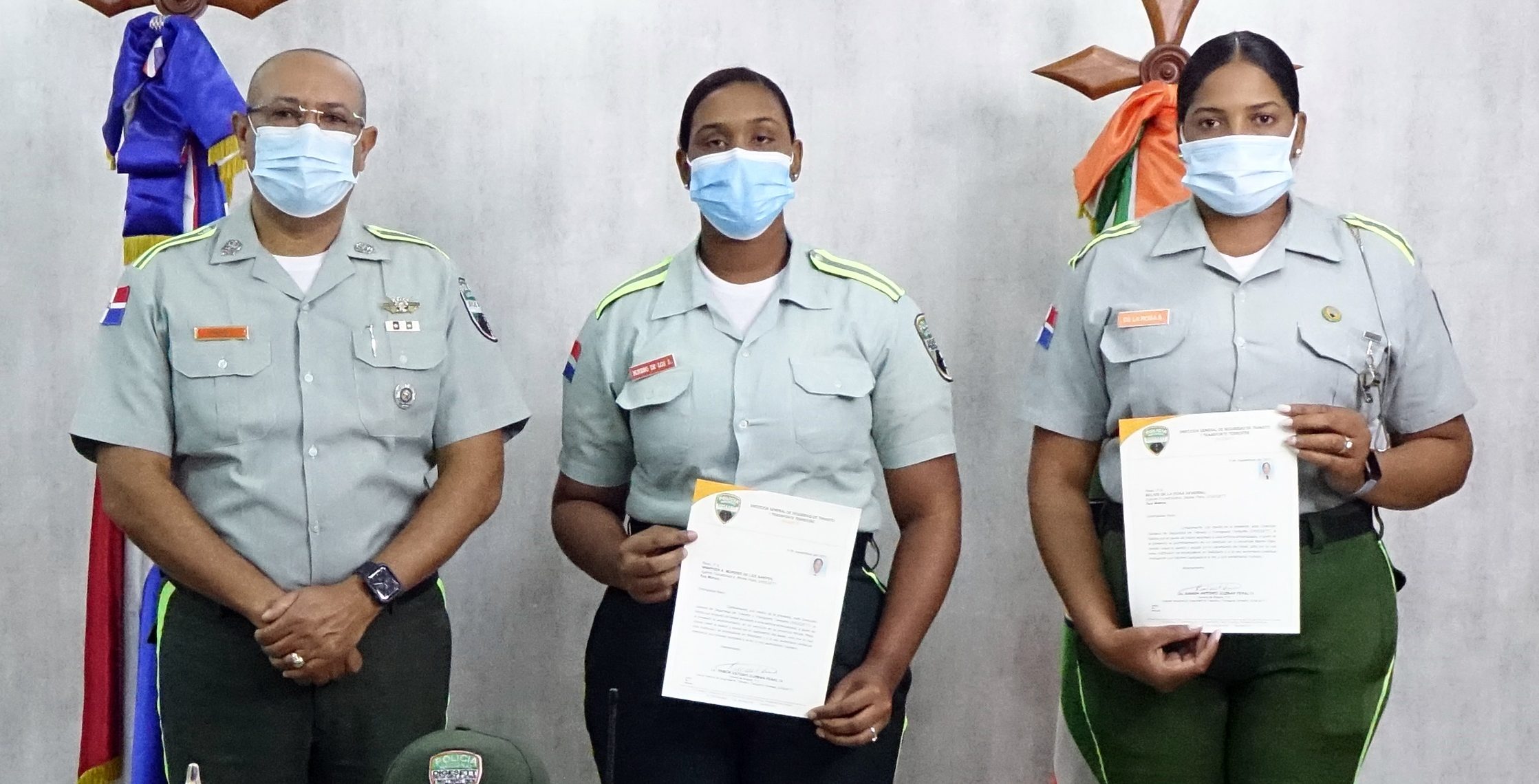 DIGESETT declara como heroínas a agentes ayudaron a embarazada
