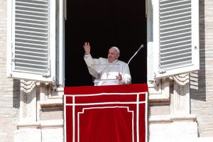 El papa pide ayuda psicológica para quienes sufren de depresión
