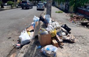 Vertederos improvisados arropan al municipio Santo Domingo Oeste
