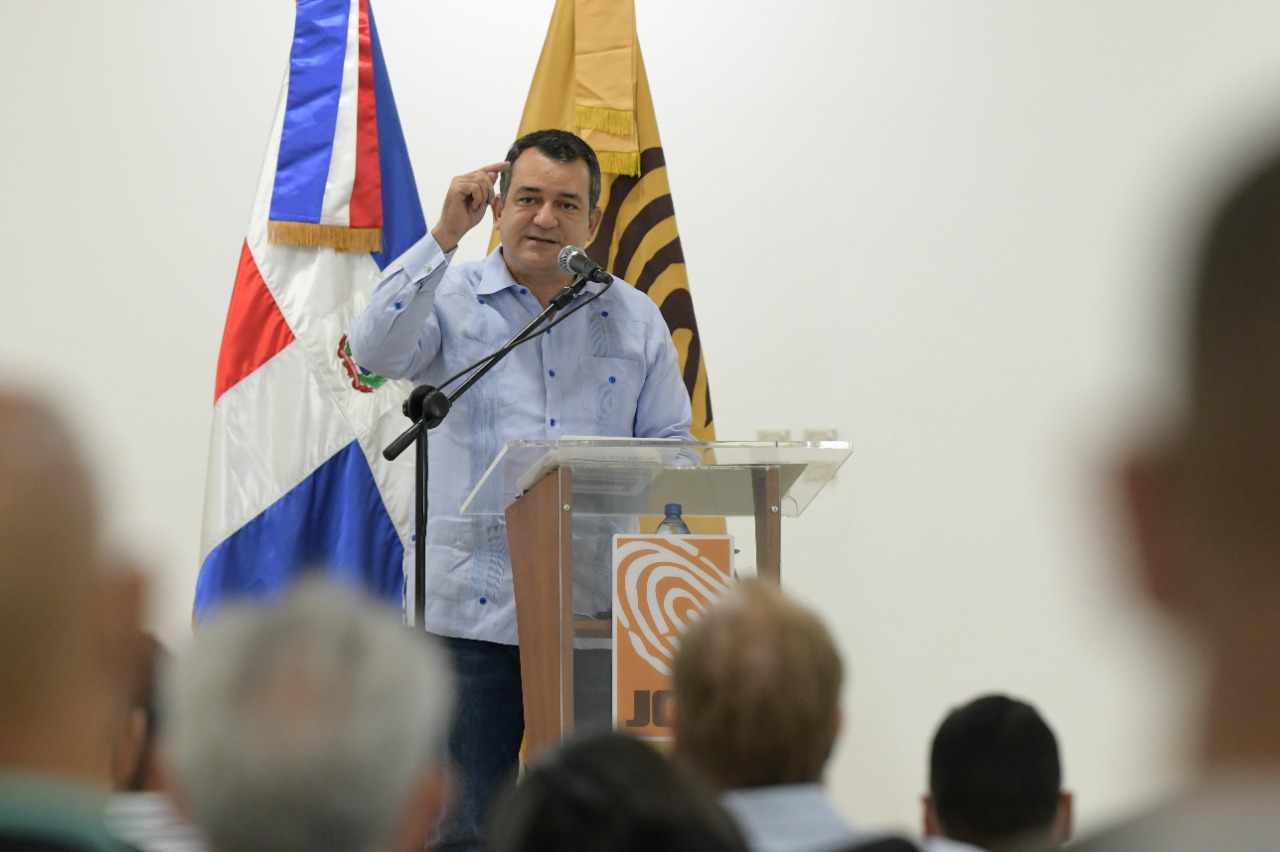 JCE llama jóvenes a participar en conformación Juntas Electorales
