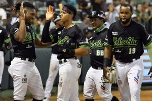 Estrellas vencen a Escogido para su victoria diez