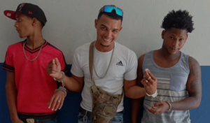 Samaná: Detiene jóvenes por calibrar y ocupan varias motocicletas