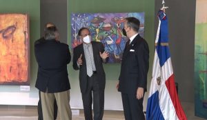 Talento dominicano expone creatividad artística en Corea del Sur