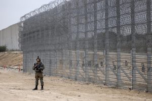 Israel termina muro en torno de Franja de Gaza