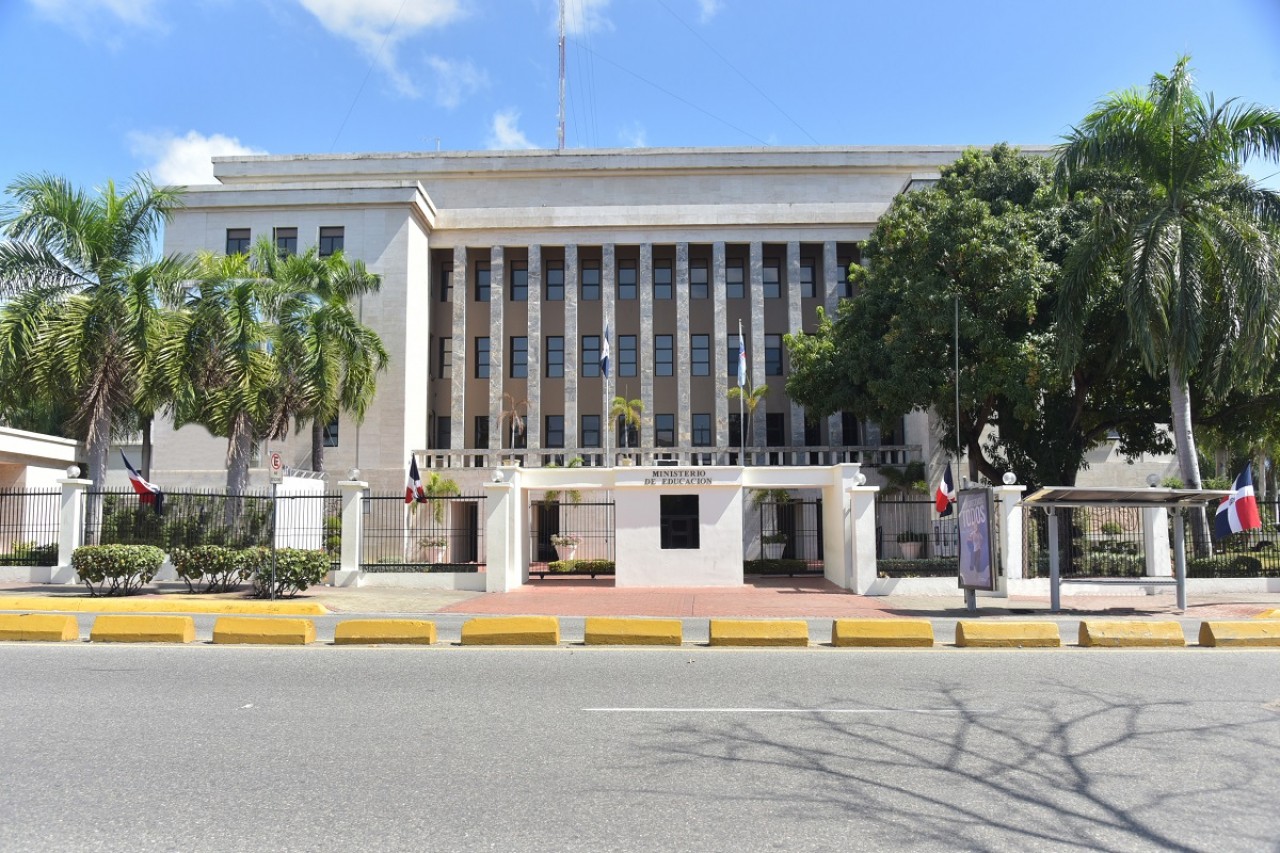 MINERD 2021, entre irregularidades y corrupción administrativa
