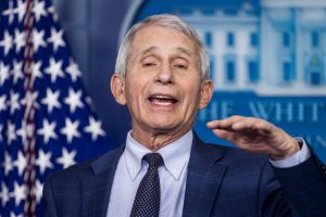 El principal epidemiólogo del Gobierno de EE.UU., Anthony Fauci, en una fotografía de archivo. EFE/Jim Lo Scalzo