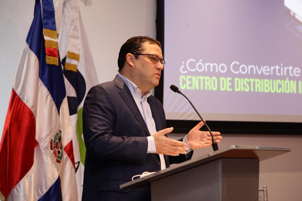 Aduanas realiza taller para convertirse en distribución internacional