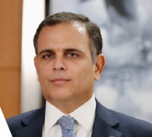 Ministro de hacienda califica este año de luces en términos económicos