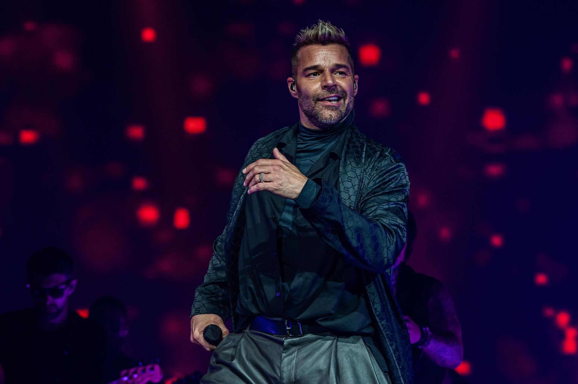 Ricky Martin festeja sus 50 años con mejor que nunca
