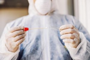 Siguen bajando nuevos casos COVID-19, según Salud Pública 