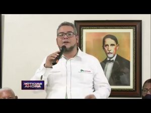 Gobernación de Pedernales reconoce al director del FEDA