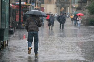 Se mantiene recomendación por oleaje anormal y lluvias dispersas